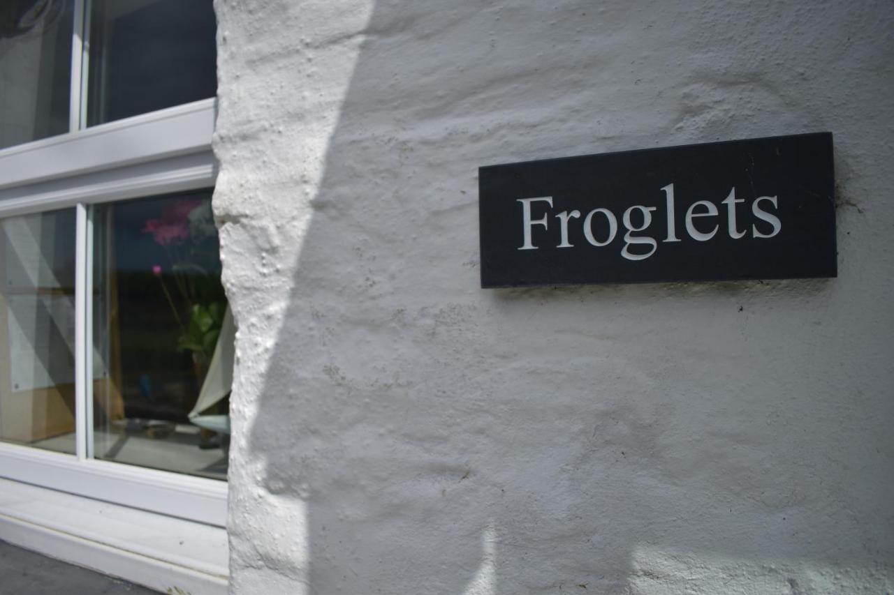 Froglets Daire Tregoney Dış mekan fotoğraf